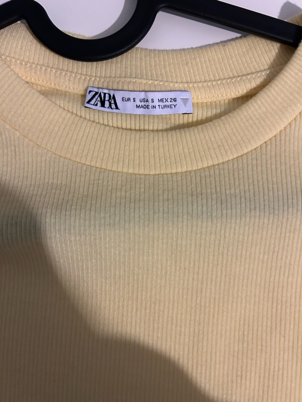 Zara Pale Yellow Ribbed Ruched Tee - Picture 6 of 6